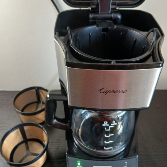 Jura Cypresso Coffee Maker model 426 in excellent condition.  Great for a apartm - Picture 5 of 12